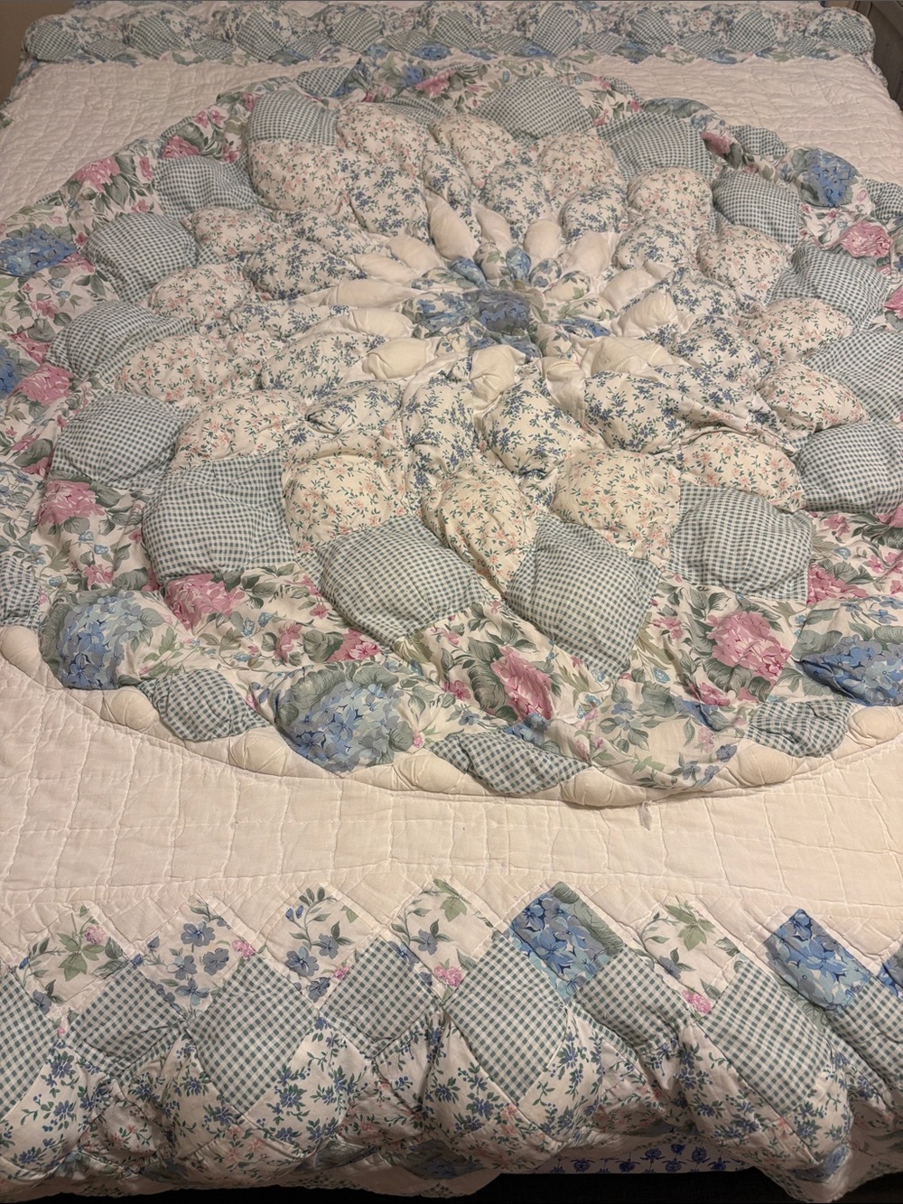 Vintage Twin Gingham Floral Puffy Quilt